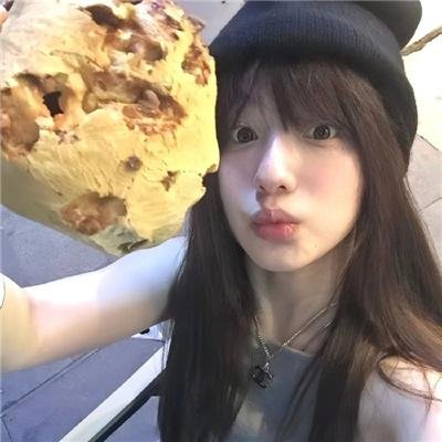 游艇藏春